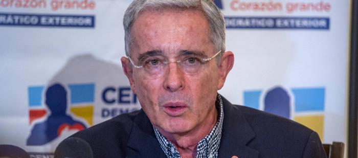 Álvaro Uribe Vélez.