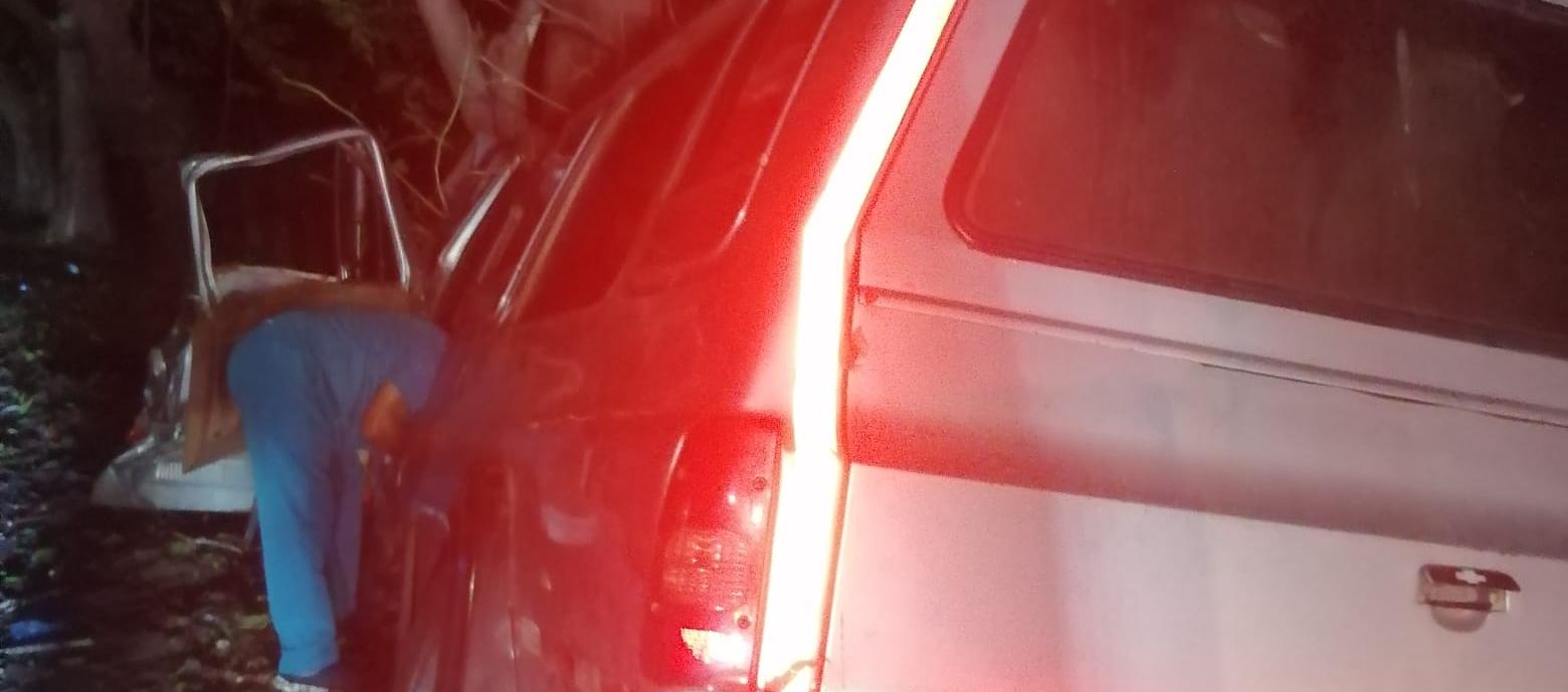 La camioneta tipo Van accidentada en el Cesar.