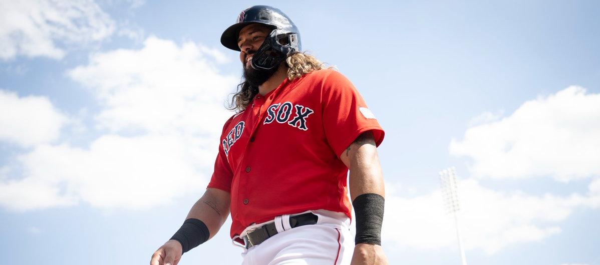 Jorge Alfaro, receptor colombiano de los Medias Rojas de Boston. 