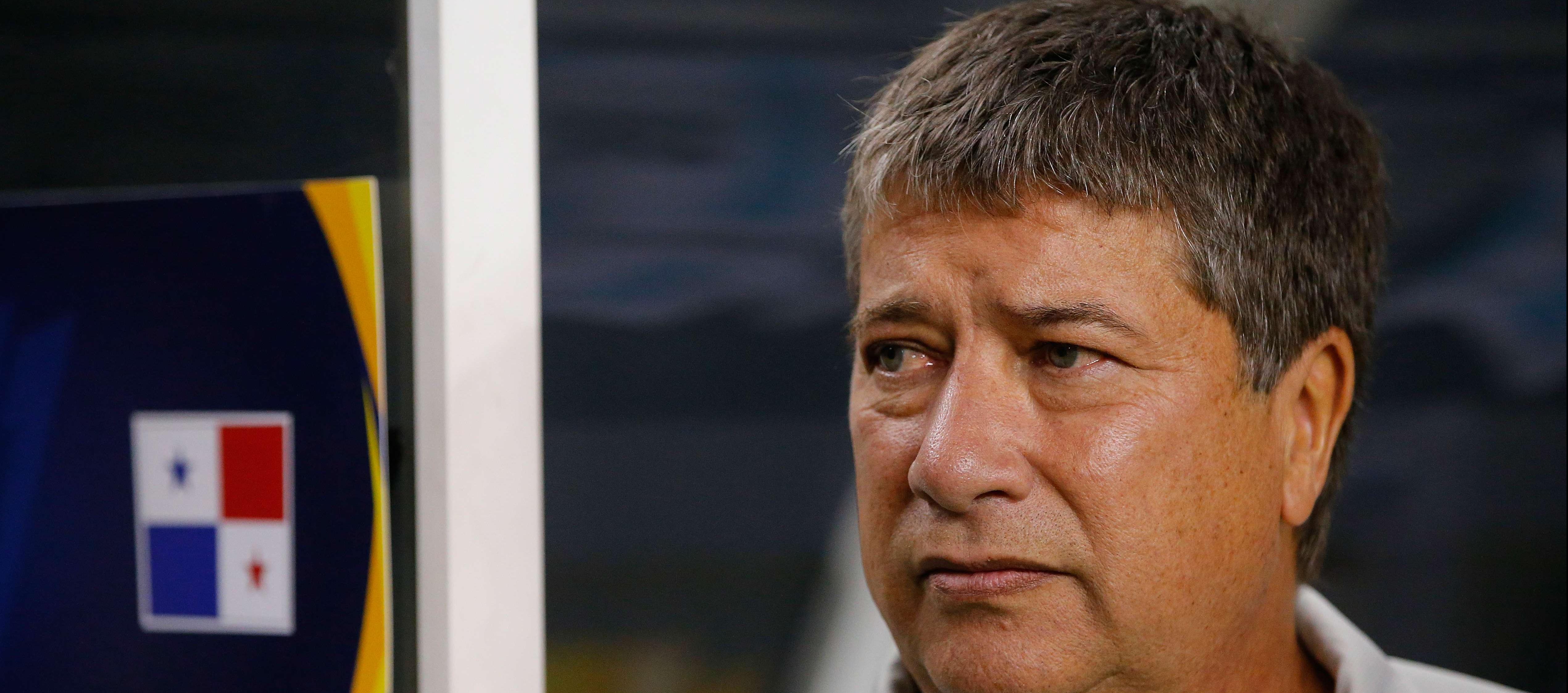 Hernán Darío Gómez llega hoy a Barranquilla para dirigir al Junior.