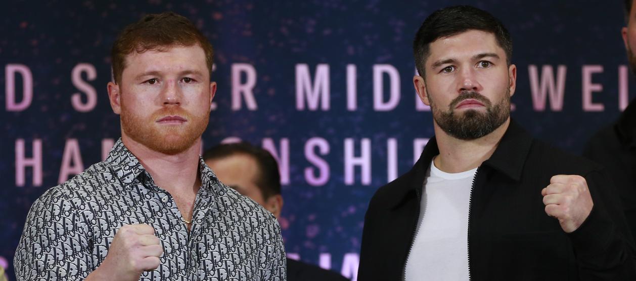 Saúl 'Canelo' Álvarez y John Ryder durante la presentación de su combate en San Diego.