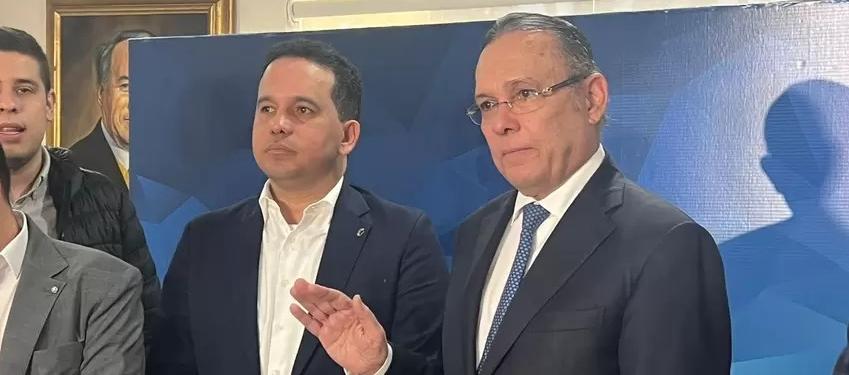 Efraín Cepeda, director del Partido Conservador.