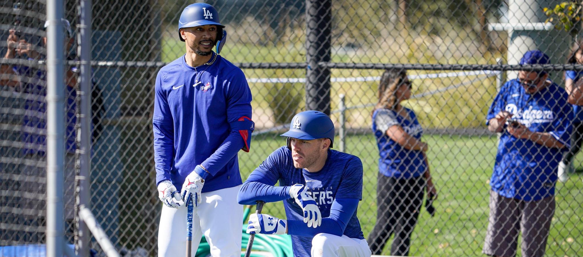Mookie Betts y Freddie Freeman, peloteros estelares de los Dodgers.