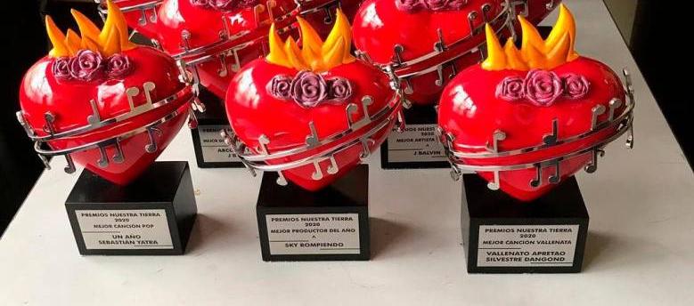 Galardón premios Nuestra Tierra 2023.