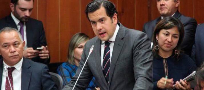 Exsenador Rodrigo Lara Restrepo.
