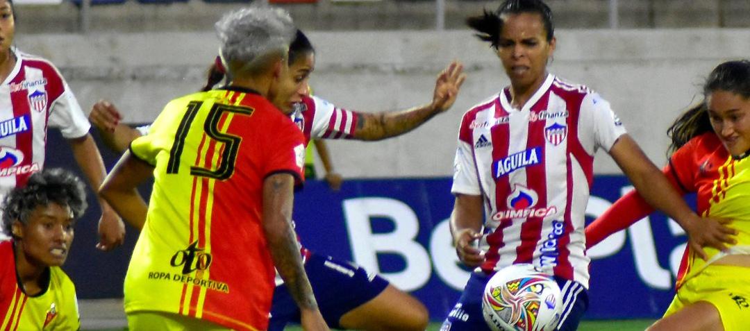 Con el triunfo, las Tiburonas subieron al noveno lugar con 9 puntos.