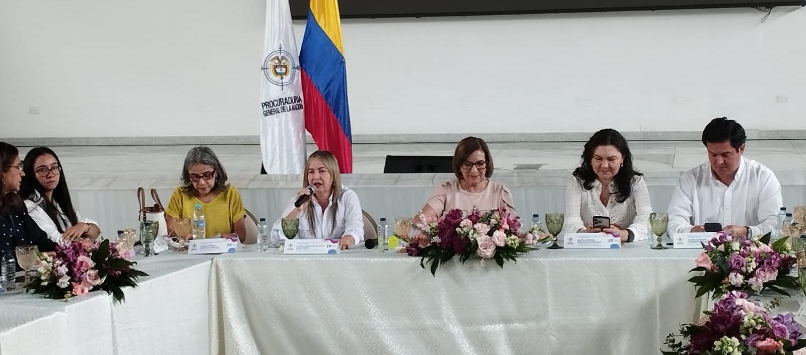 La Procuradora Margarita Cabello pidió trabajar seriamente en la contención de la violencia contra la mujer.