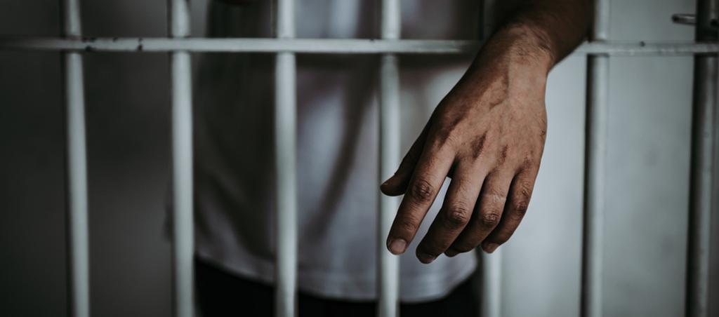 El hombre fue asegurado en centro carcelario. 