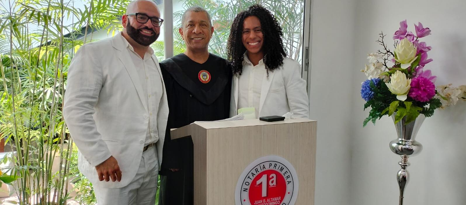 Héctor Abel Celín, el Notario Primero Juan Altamar y Alexander Gutiérrez.