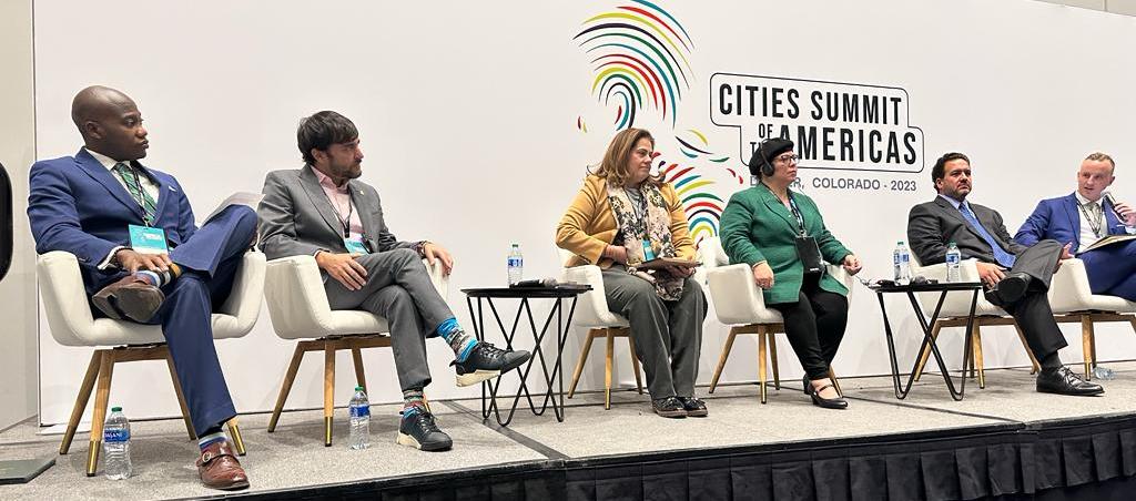 El Alcalde de Barranquilla, Jaime Pumarejo, durante el evento.