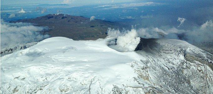 Imagen del Nevado del Ruíz, esta tarde.