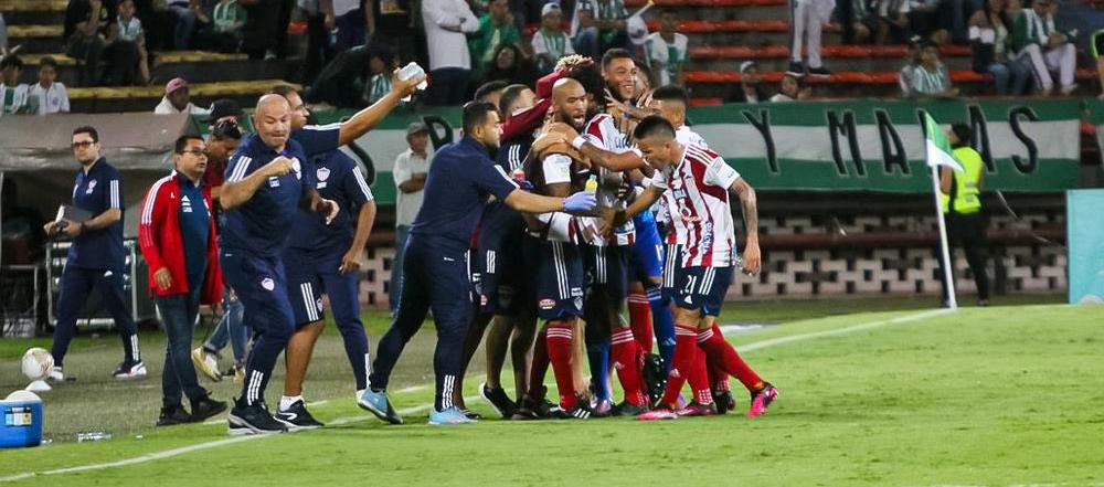 Junior celebra el gol de Didier Moreno