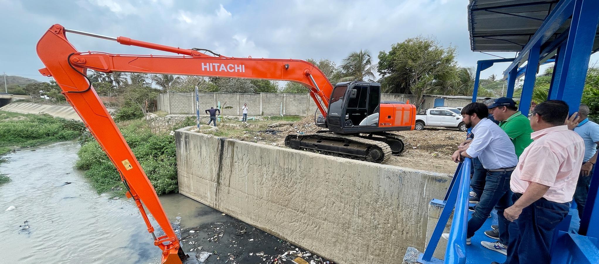 En un 73% de avance se encuentran el plan de limpieza en otros sistemas de alcantarillado pluvial de la ciudad.