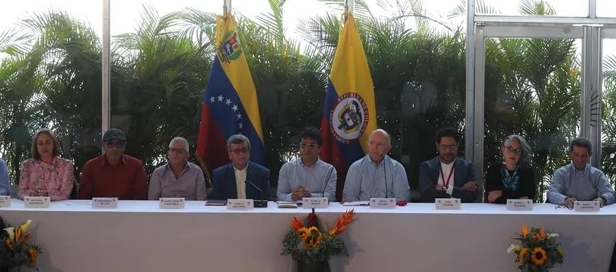 Primera ronda de negociación del Gobierno con el ELN en Caracas.