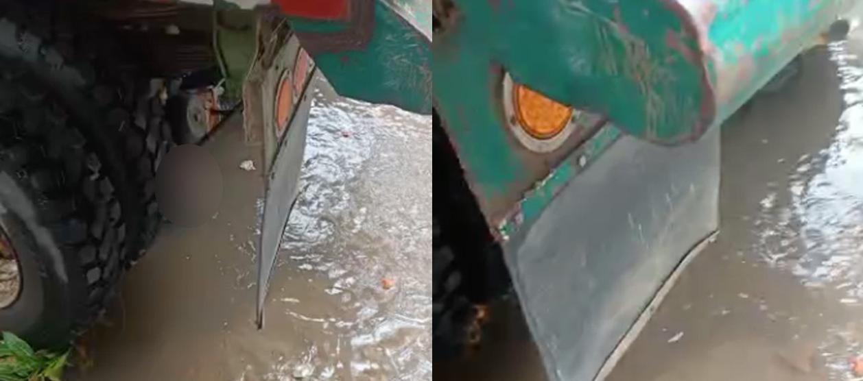 El cuerpo quedó debajo de la volqueta.