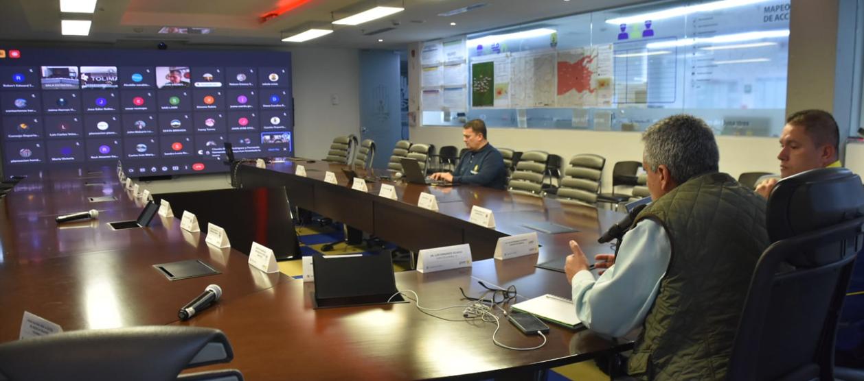 PMU por alerta naranja en el Nevado del Ruíz.