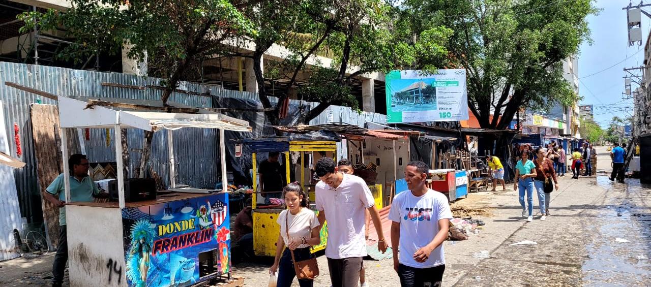Vendedores de la carrera 43 entre calles 38 y 39 fueron reubicados provisionalmente.