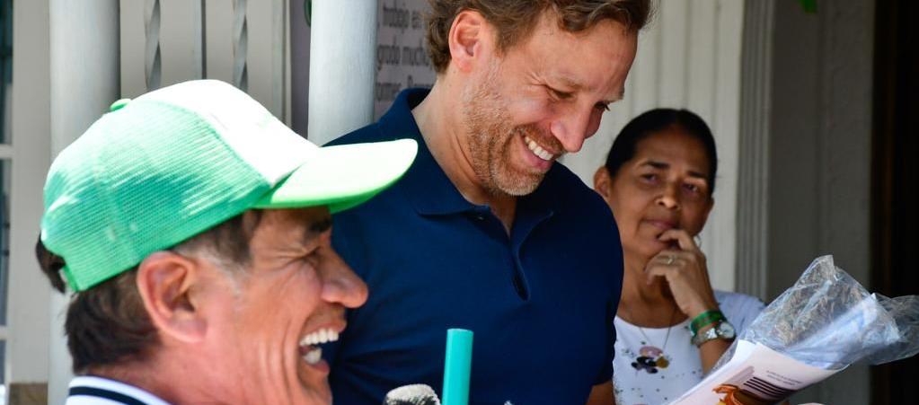 Carlos Acosta Juliao ha realizado más de 200 visitas barriales.