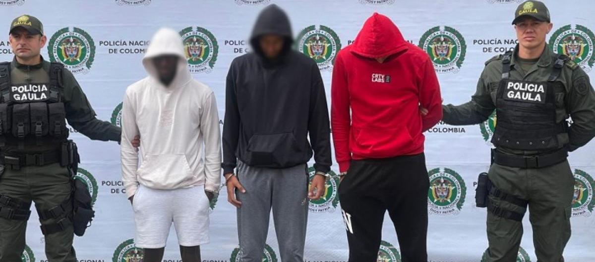 Los tres jugadores del Once Caldas capturados por presunta extorsión. 