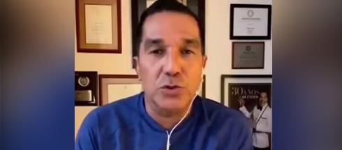 Checo Acosta en el video que envió por sus redes sociales