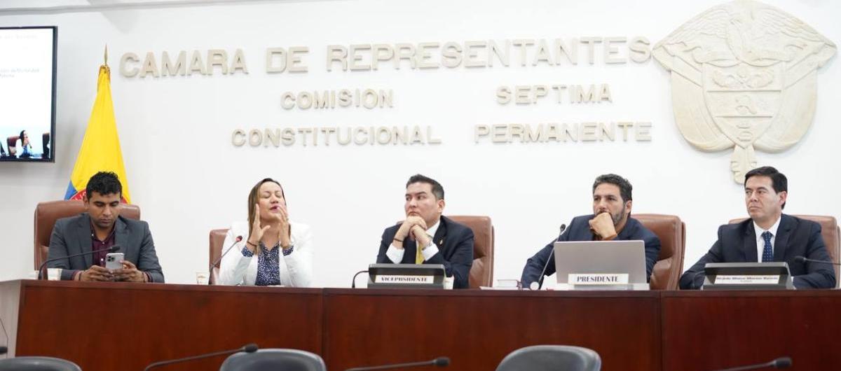 Comisión Séptima de la Cámara de Representantes.