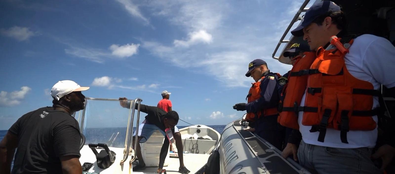 Los migrantes son víctimas de traficantes ilegales y de trata de personas.