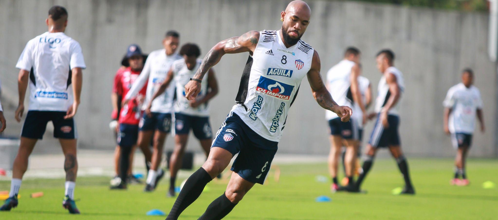 Freddy Hinestroza podría volver a su posición habitual ante el Huila.