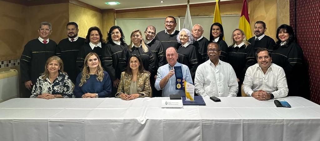 Imagen de la condecoración.