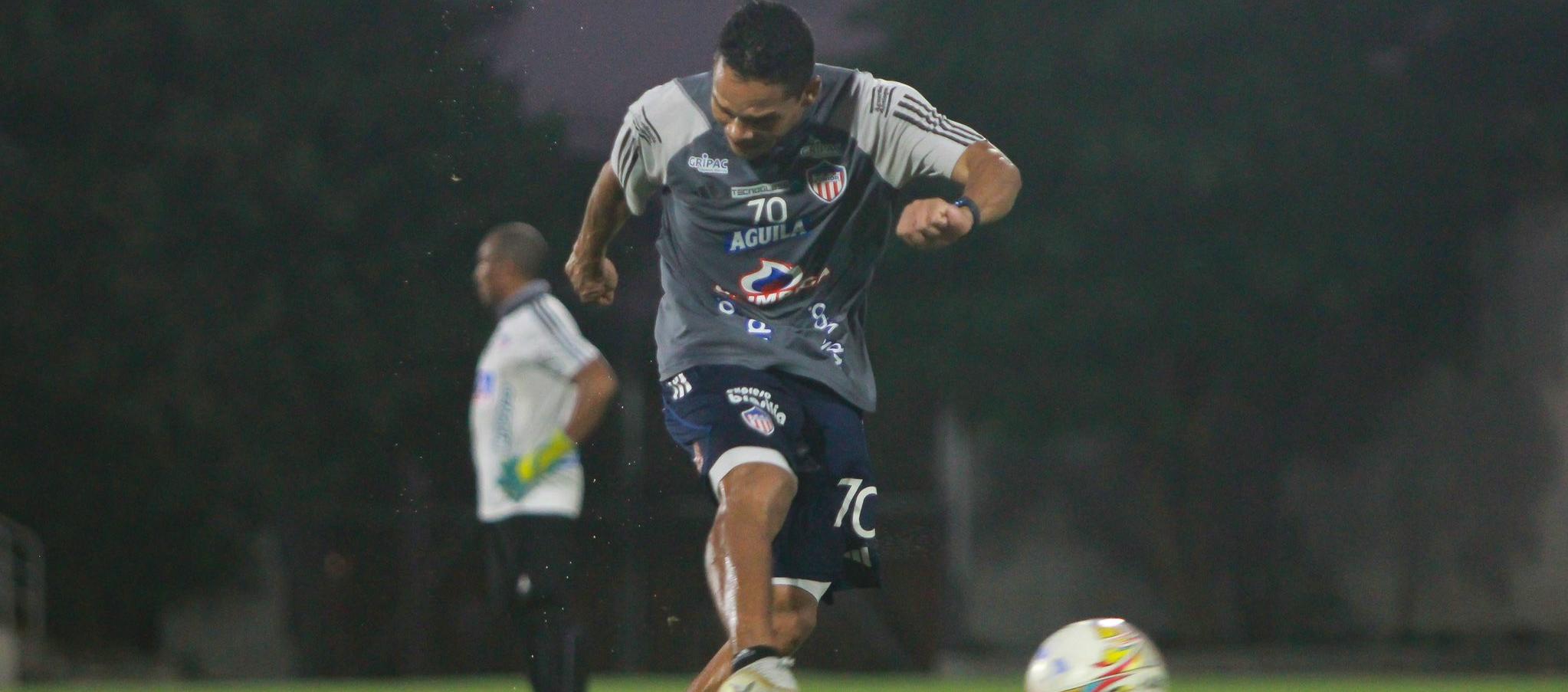 Carlos Bacca regresará al equipo titular.