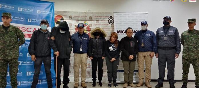 Los capturados en el operativo. 