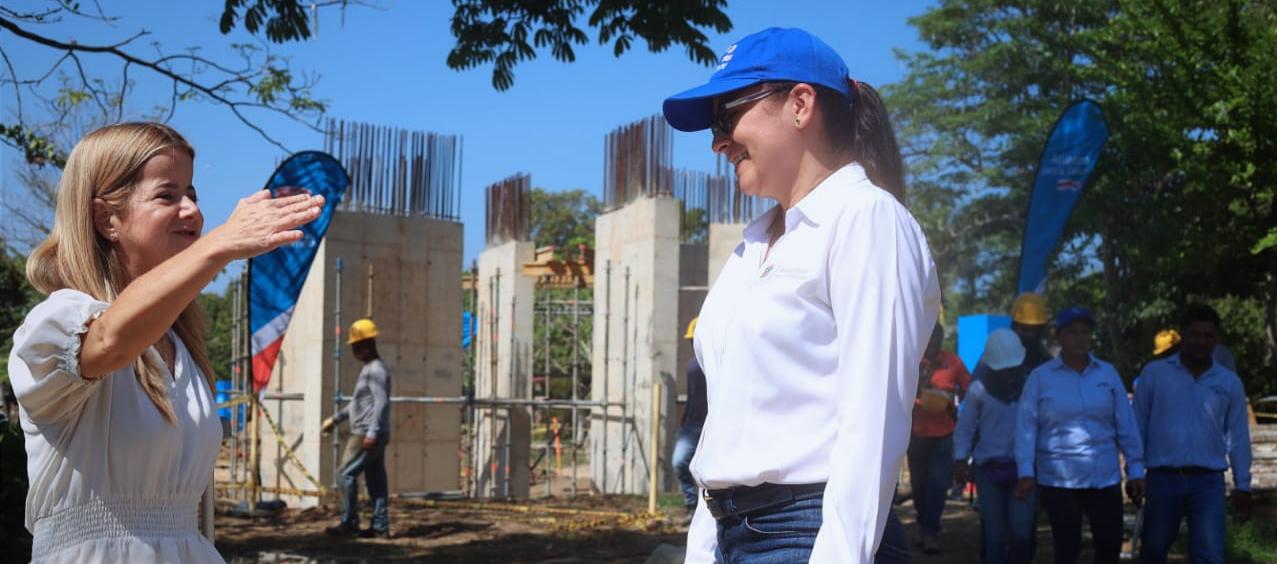 La Gobernadora del Atlántico visitó la construcción del tanque elevado de 450 metros cúbicos