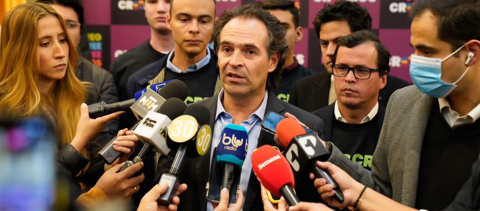 Federico Gutiérrez en la rueda de prensa