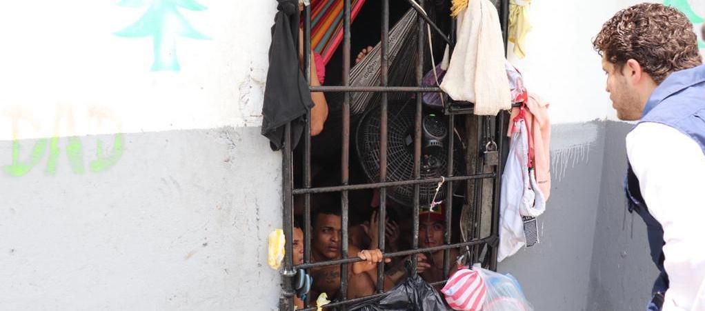 Hacinamiento en las carceletas de Centros de Detención Transitoria