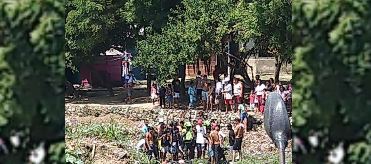 El cuerpo del hombre fue encontrado en este sector del caño. 