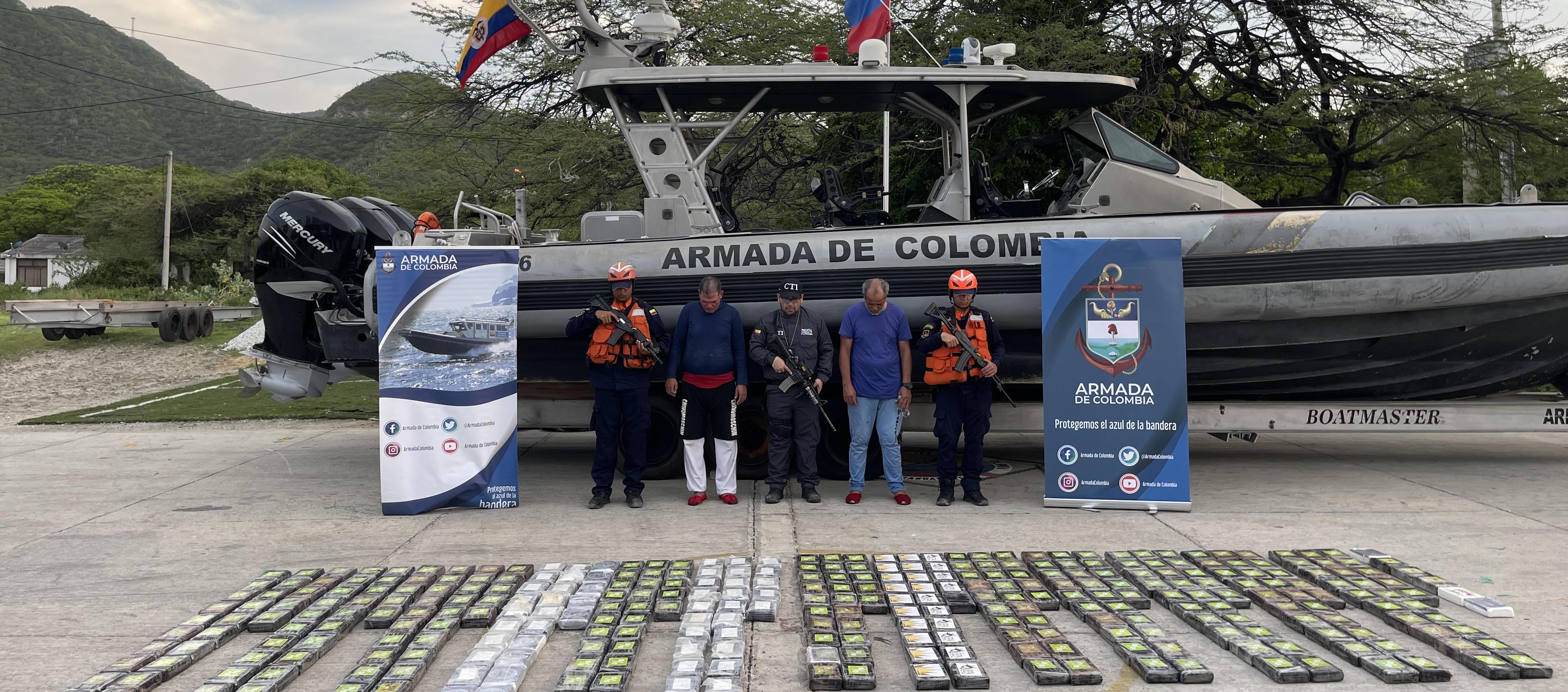Cocaína incautada por la Armada Nacional. 