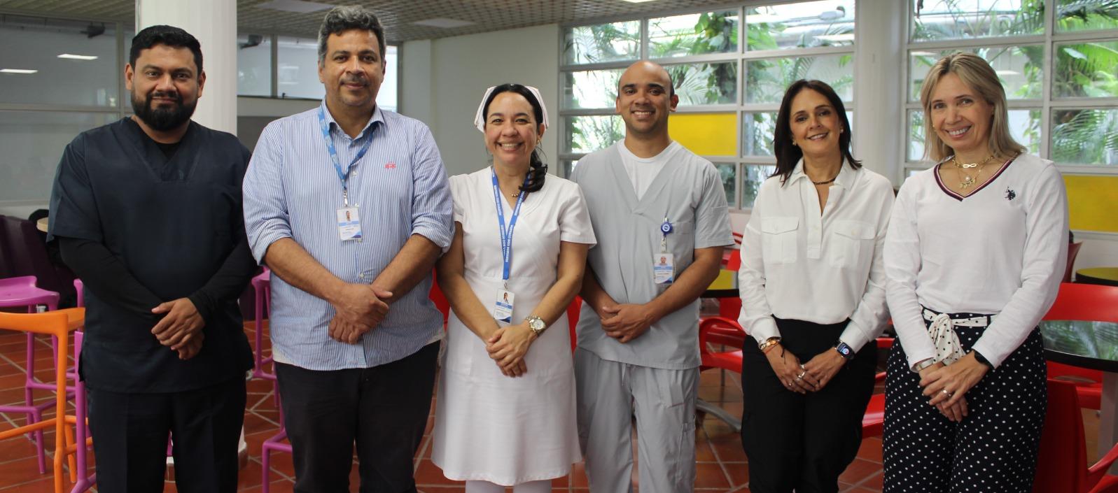 Donaldo De La Hoz, Subdirector de Farmacia; Diego Viasus, Infectólogo; Claudia Vásquez, Subdirectora de Enfermería; Hugo Macareno, Director Científico HUN; Silvia Aguilera, Coordinadora Operativa CEI - HUN; Lila Visbal, Directora Docencia Servicio HUN.