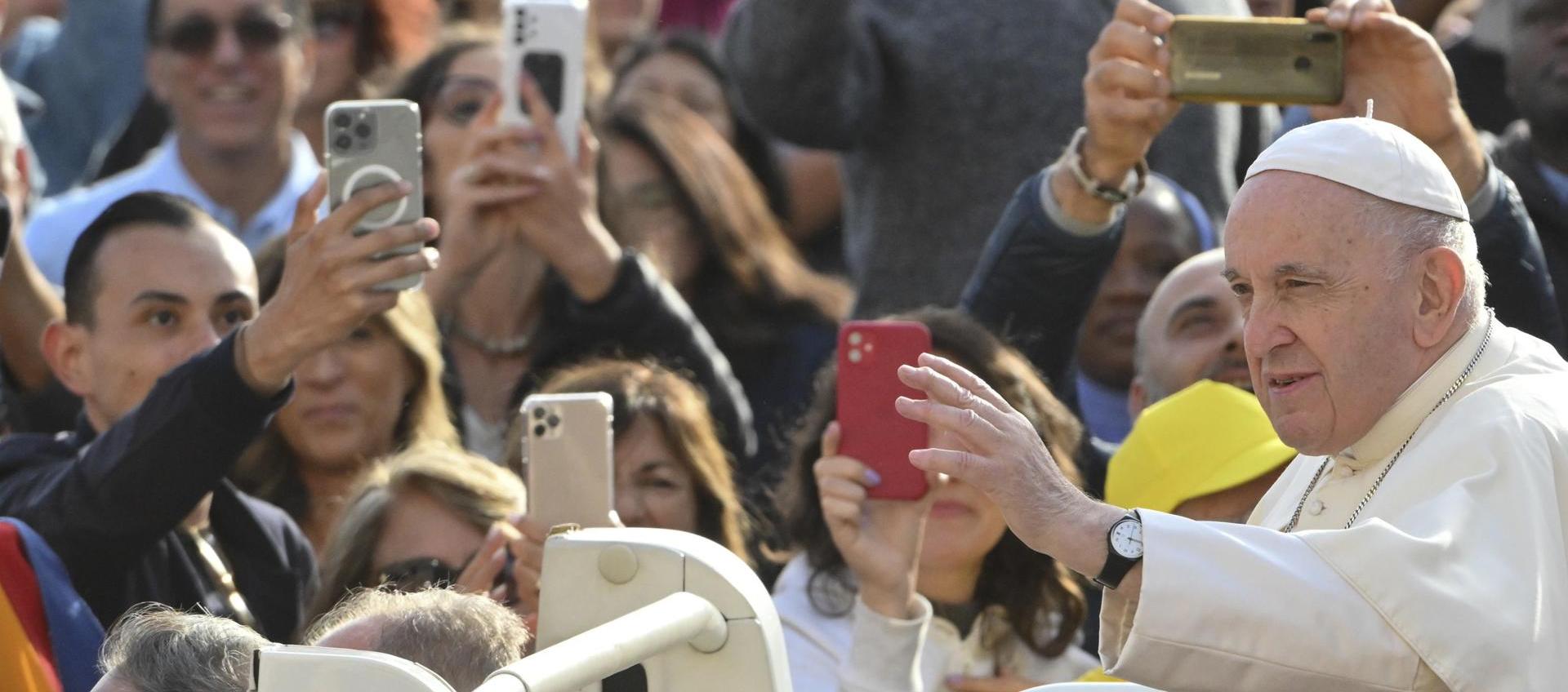 Papa Francisco viajará a Lisboa.