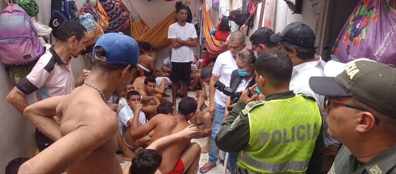 Personero en visita a la estación San José