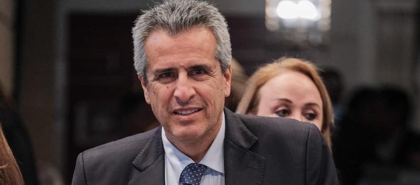 El Ministro del Interior, Luis Fernando Velasco.