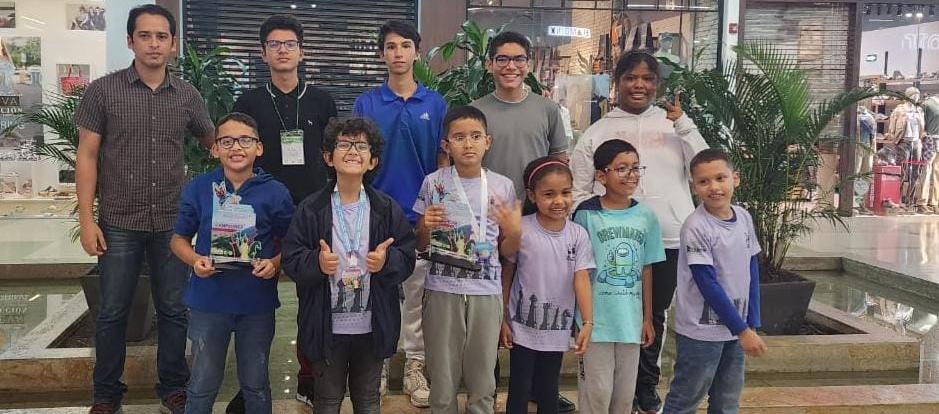 Delegación de Atlántico que participó en Armenia. 