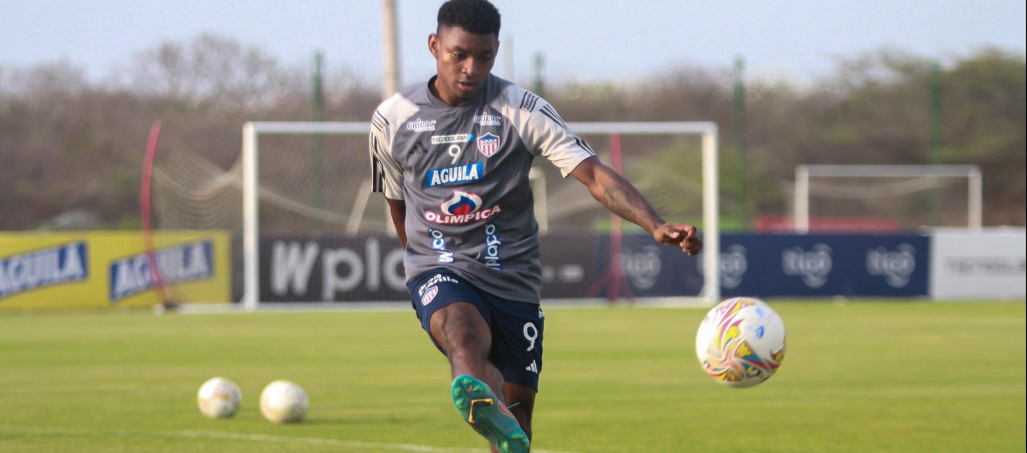 Brayan León espera marcar su primer gol con la camiseta del Junior.