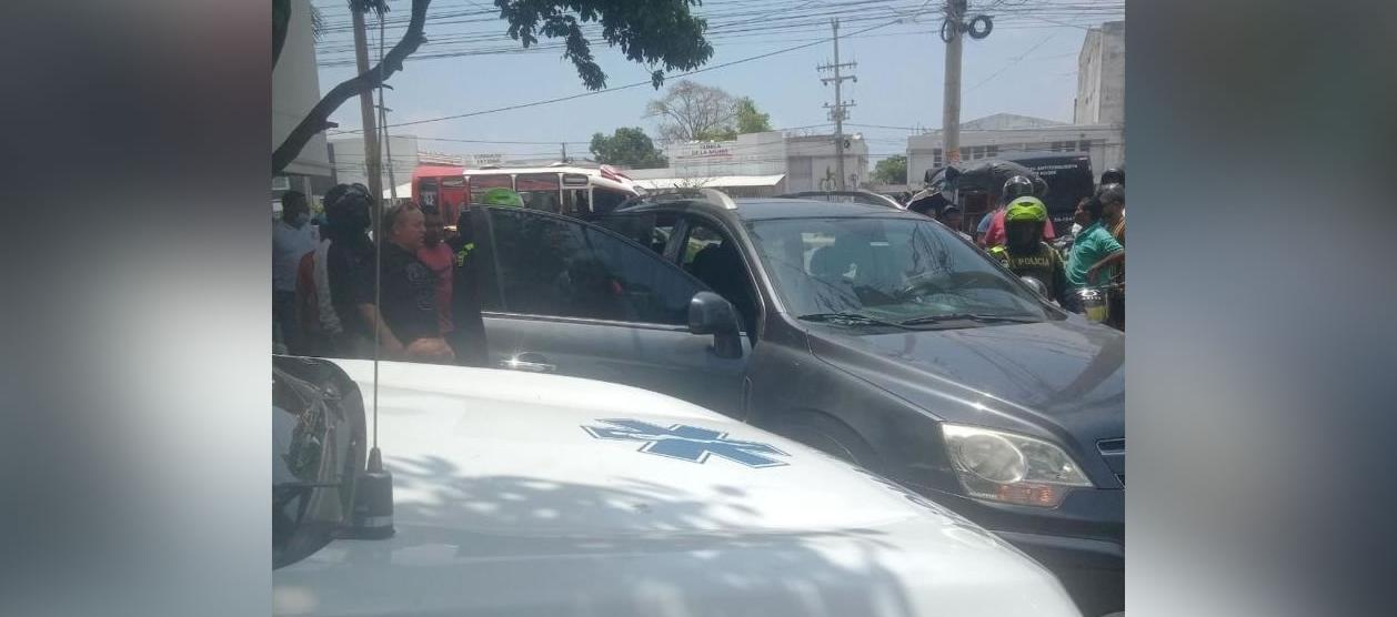 La camioneta en la que se desplazaban el pastor Luis Felipe Miranda Rodríguez y su esposa Milagros García