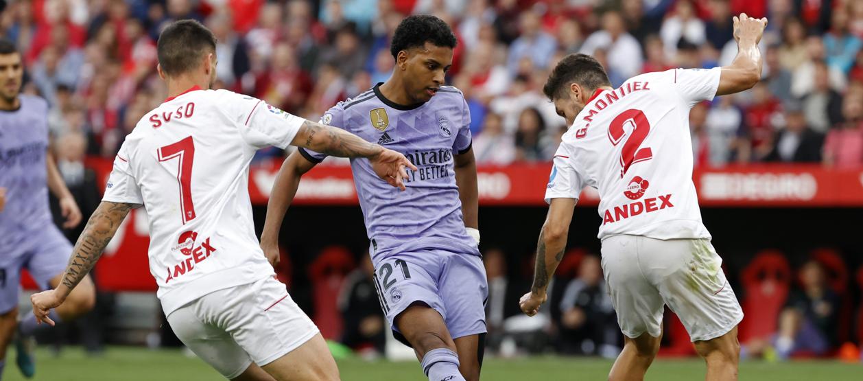 Acción previa al segundo gol de Rodrygo ante el Sevilla. 