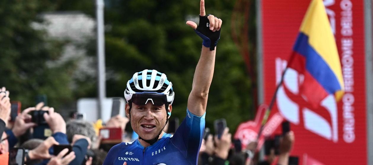 Einer Rubio logró su primera victoria en el World Tour. 