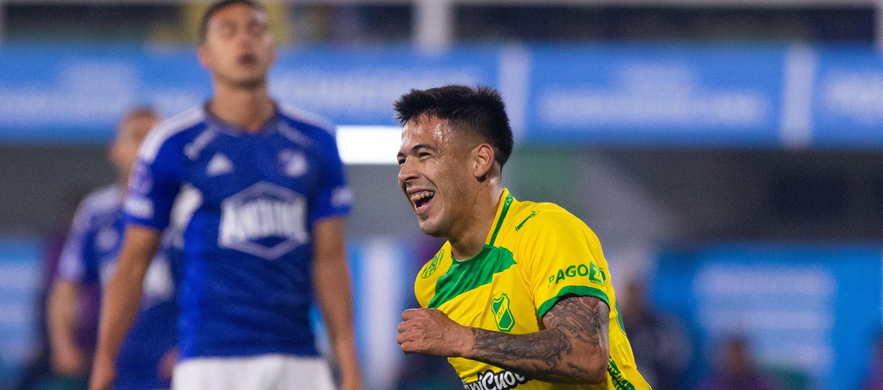 Nicolás Fernández marcó los tres goles de Defensa y Justicia. 