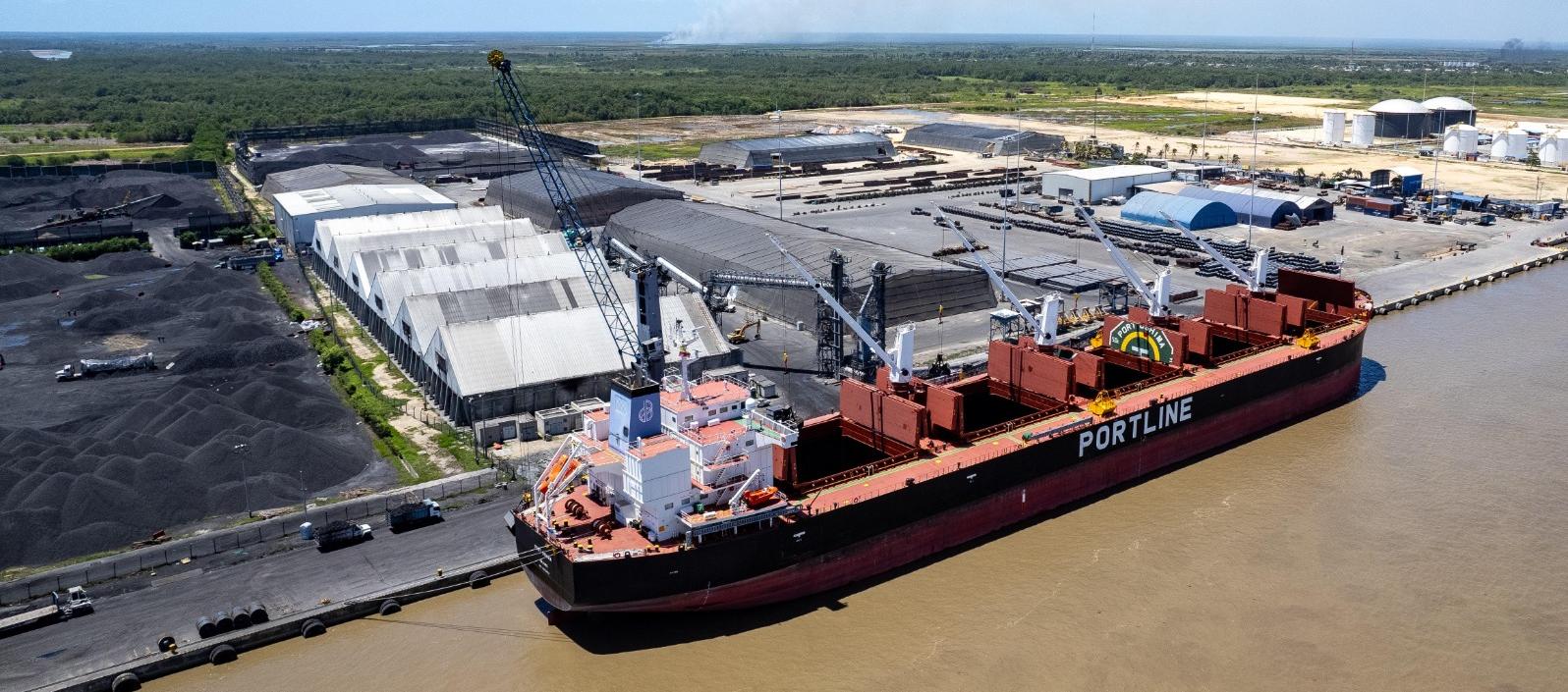 Carbones Andinos, líder en la industria de producción y exportación de coque metalúrgico.