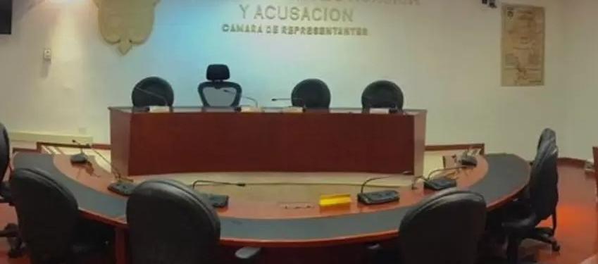 Comisión de Acusaciones de la Cámara de Representantes.