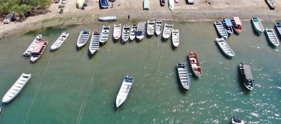 Embarcaciones prestadoras de servicios turísticos en Santa Marta.