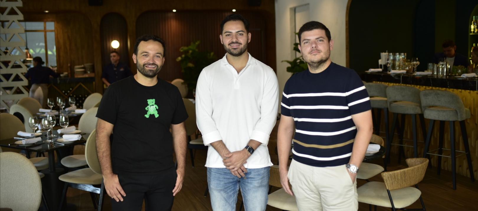 Andrés Hoyos, Juan Andrés Villazón y Andrés Villazón, creadores de Mantú