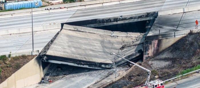 El colapso del puente.